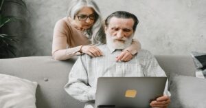 בינה מלאכותית לתקשורת עם משפחה